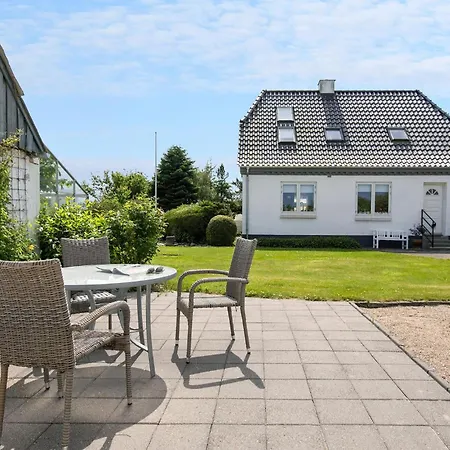 In With Wifi 別荘 *